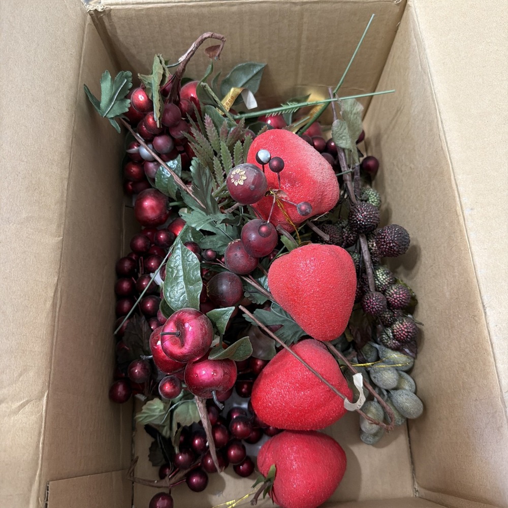VTG Craft Fruit Grapes Apples Berries Holiday Seasonal Decor Vintage Dead Stock